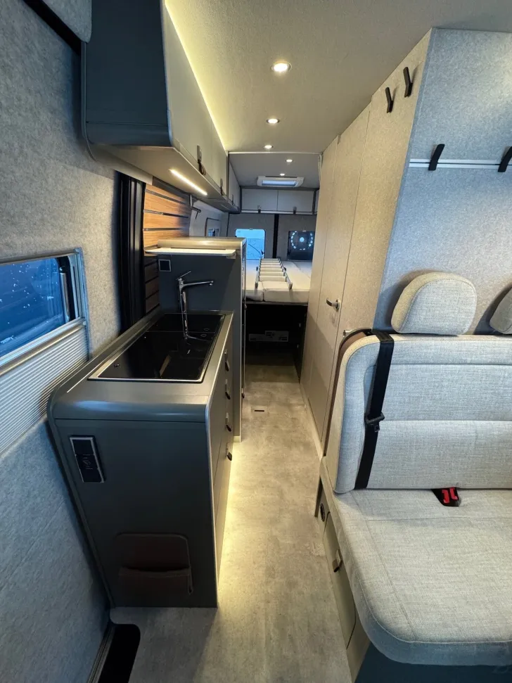 Fahrzeugbild Hymer Grand Canyon S 700 MWST ausweisbar, Aufstelldach #14