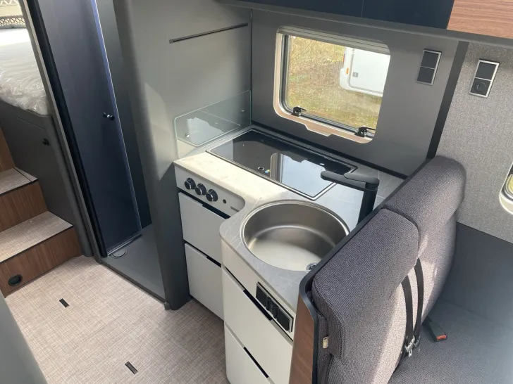 Fahrzeugbild Hymer B-MC T 680 Winter/Navi/RFK/Premium #9