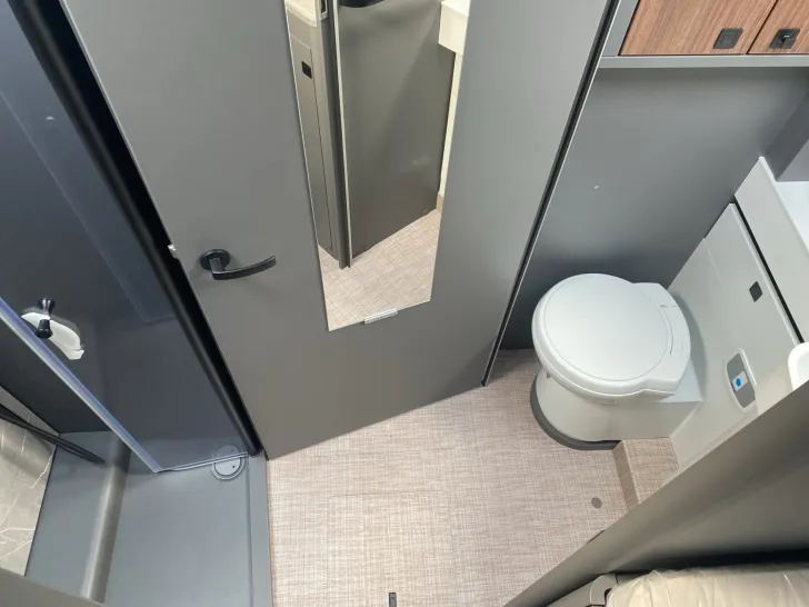 Fahrzeugbild Hymer B-MC T 680 Winter/Navi/RFK/Premium #10