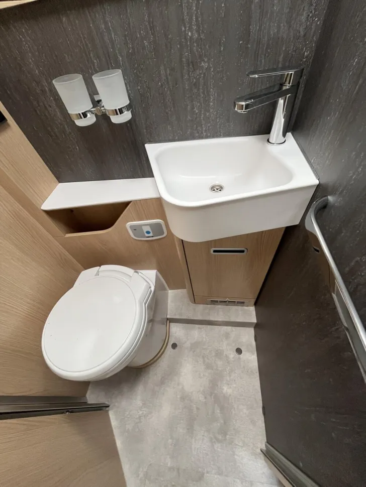Fahrzeugbild Hymer B-Klasse ML I 780 BlackLine #8