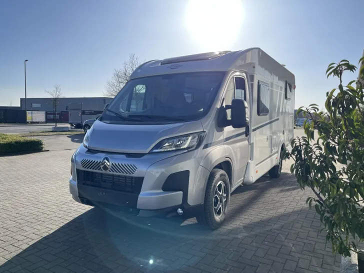 Fahrzeugbild Carado pro+ V 337 #3