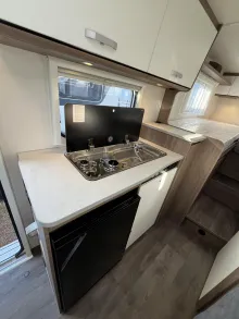 Fahrzeugbild Carado pro+ V 337 #9