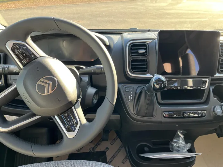 Fahrzeugbild Carado pro+ V 337 #14