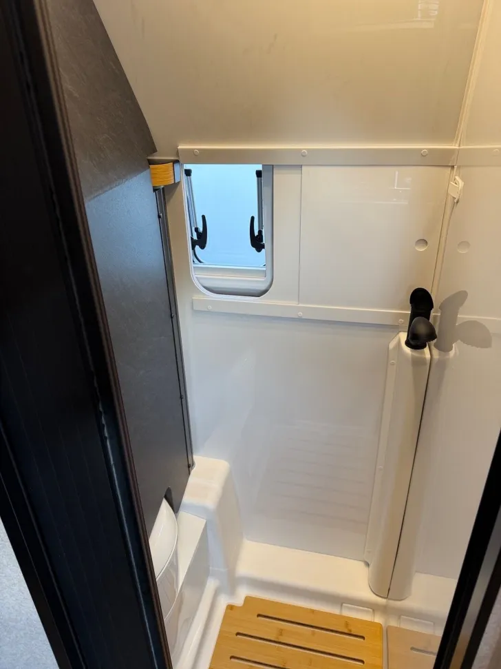 Fahrzeugbild Hymer Redwood 601 #16