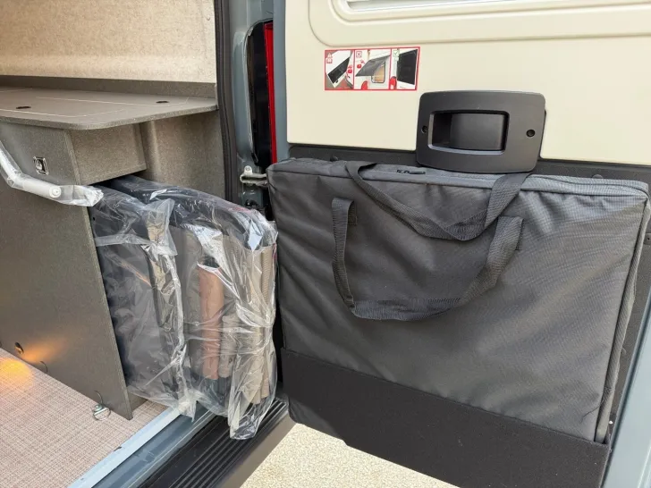 Fahrzeugbild Hymer Redwood 601 #25