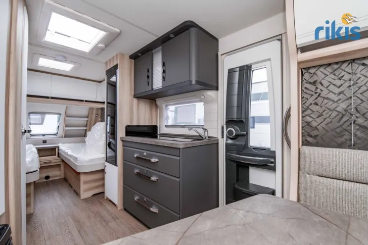 Fahrzeugbild Hobby De Luxe 495 UL #10