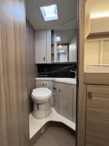 Fahrzeugbild Bürstner Lyseo I 727 G #16