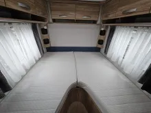 Fahrzeugbild Hymer Eriba Eriba Nova Light 442 1600kg, Autark, AL-KO Mover #6