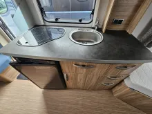 Fahrzeugbild Hymer Eriba Eriba Nova Light 442 1600kg, Autark, AL-KO Mover #8