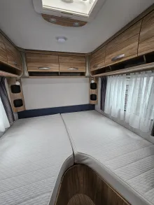Fahrzeugbild Hymer Eriba Eriba Nova Light 442 1600kg, Autark, AL-KO Mover #13