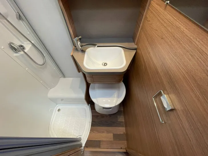 Fahrzeugbild Weinsberg CaraCompact 600 MEG EDITION [PEPPER] #34