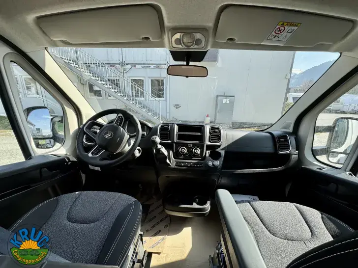 Fahrzeugbild Sunlight T SUB TS67 5 Sitzplätze & Dometic Klima #6