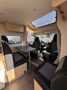 Fahrzeugbild Sunlight T SUB TS67 5 Sitzplätze & Dometic Klima #7