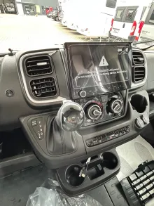 Fahrzeugbild Etrusco A 7300 DB 6 Sitzplätze #19