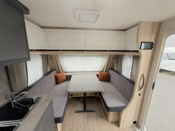 Fahrzeugbild Hobby De Luxe 495 WFB Modell 2026 ausgestellt! #11