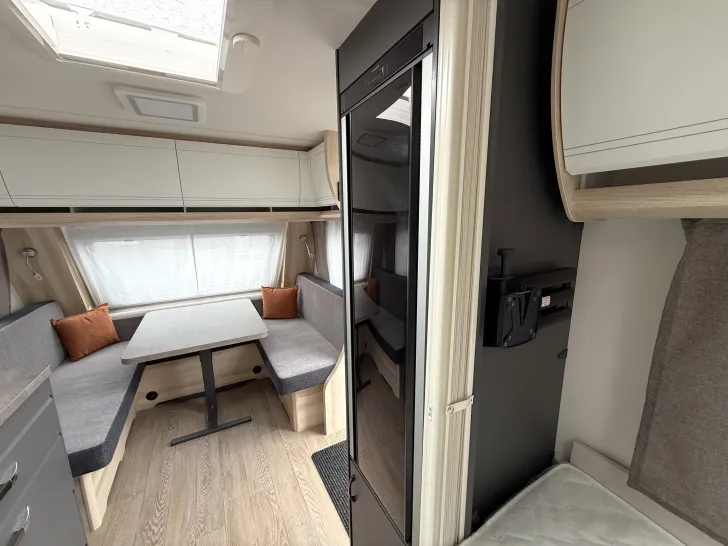 Fahrzeugbild Hobby De Luxe 495 WFB Modell 2026 ausgestellt! #18