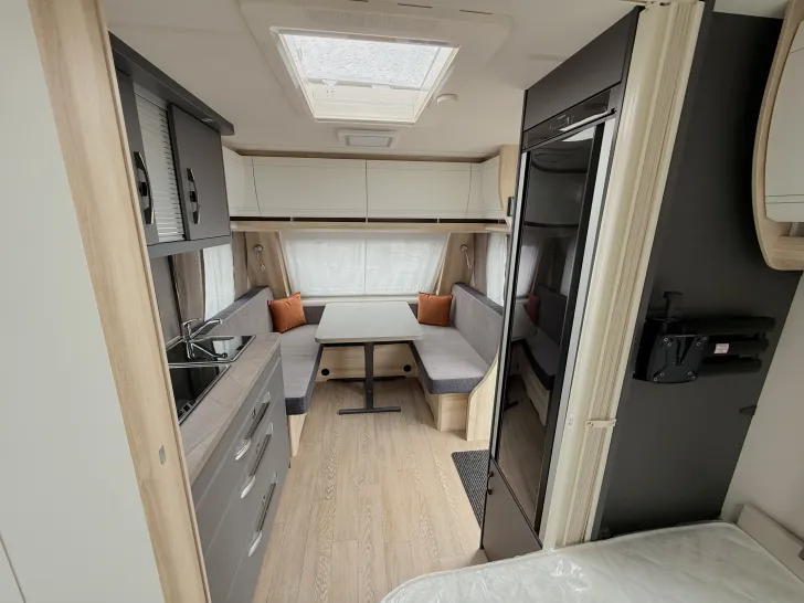 Fahrzeugbild Hobby De Luxe 495 WFB Modell 2026 ausgestellt! #19