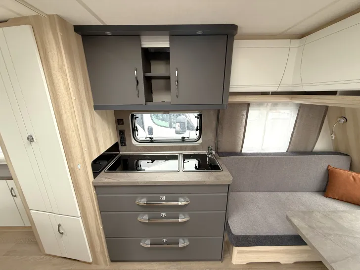 Fahrzeugbild Hobby De Luxe 495 WFB Modell 2026 ausgestellt! #12