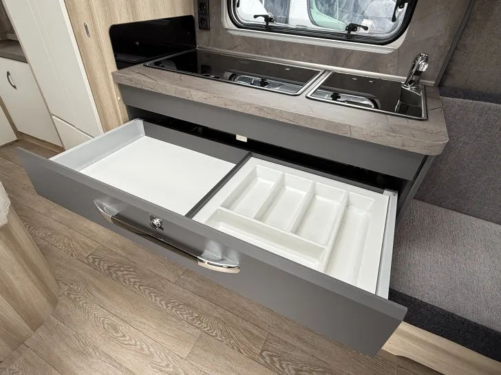 Fahrzeugbild Hobby De Luxe 495 WFB Modell 2026 ausgestellt! #24