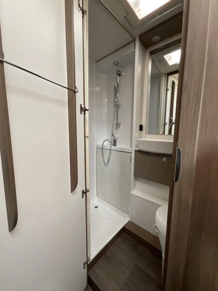 Fahrzeugbild Carado pro A 361 Markise, Solar, Navi, Smart-TV, Sat #14