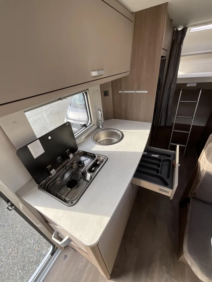 Fahrzeugbild Carado pro A 361 Markise, Solar, Navi, Smart-TV, Sat #20