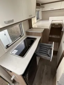 Fahrzeugbild Carado V 337 Markise, LED-Scheinwerfer, Fahrrradträger #8