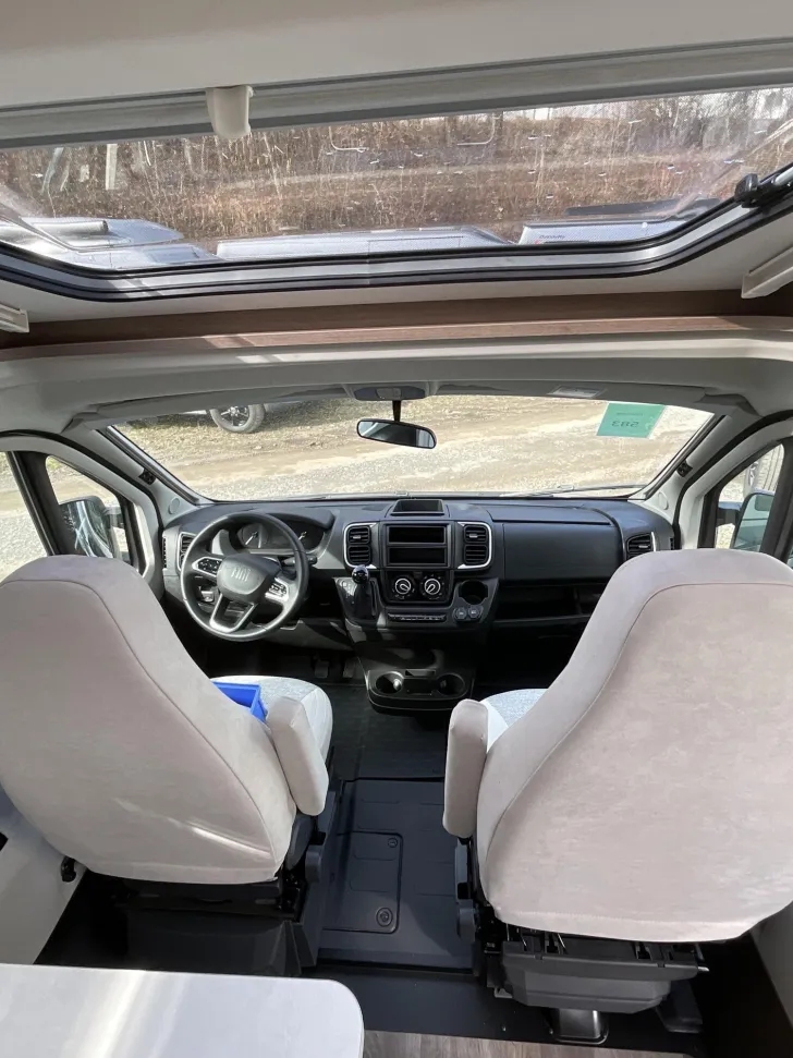 Fahrzeugbild Carado V 337 Markise, LED-Scheinwerfer, Fahrrradträger #15