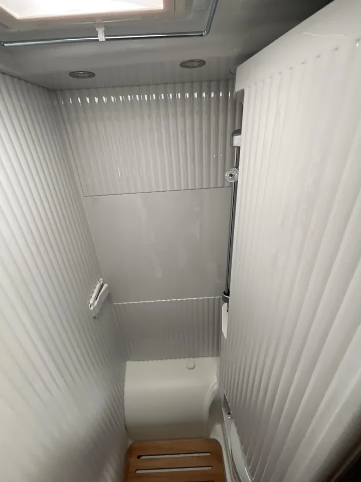 Fahrzeugbild Carado V 337 #13