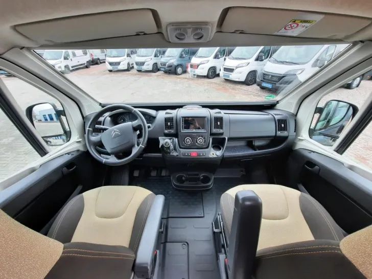 Fahrzeugbild Roadcar R 600 #19