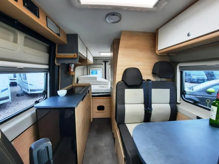 Fahrzeugbild Roadcar R 600 #6