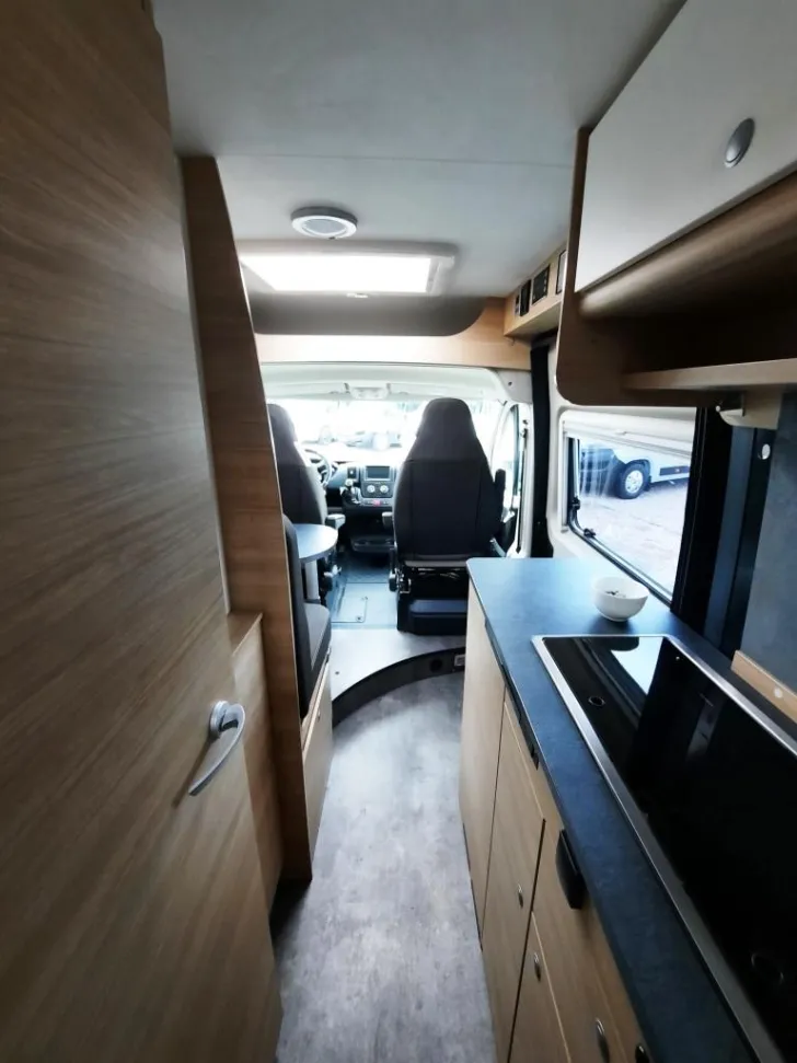 Fahrzeugbild Roadcar R 600 #5