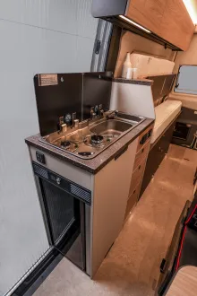 Fahrzeugbild Bürstner Habiton HMX 6.0 Allrad/Schwarz/Aufstelldach #7