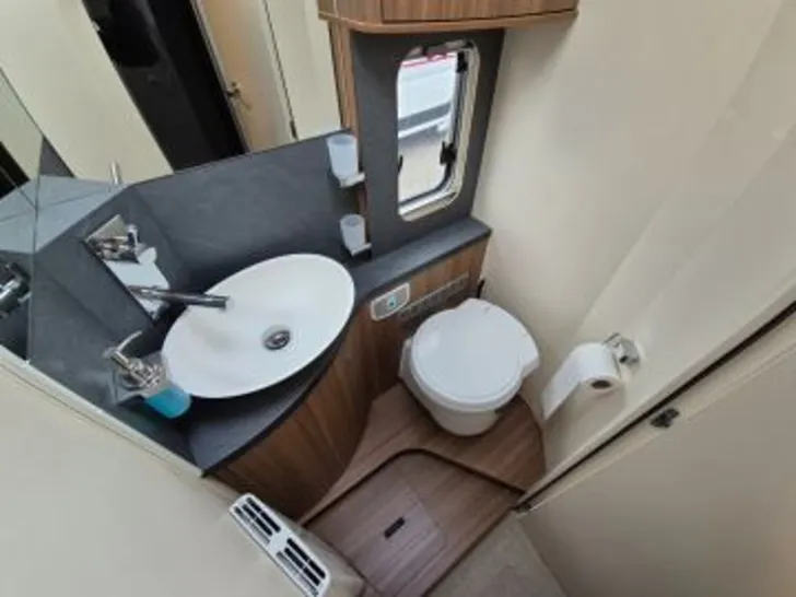 Fahrzeugbild Eura Mobil Integra 760 QF #18