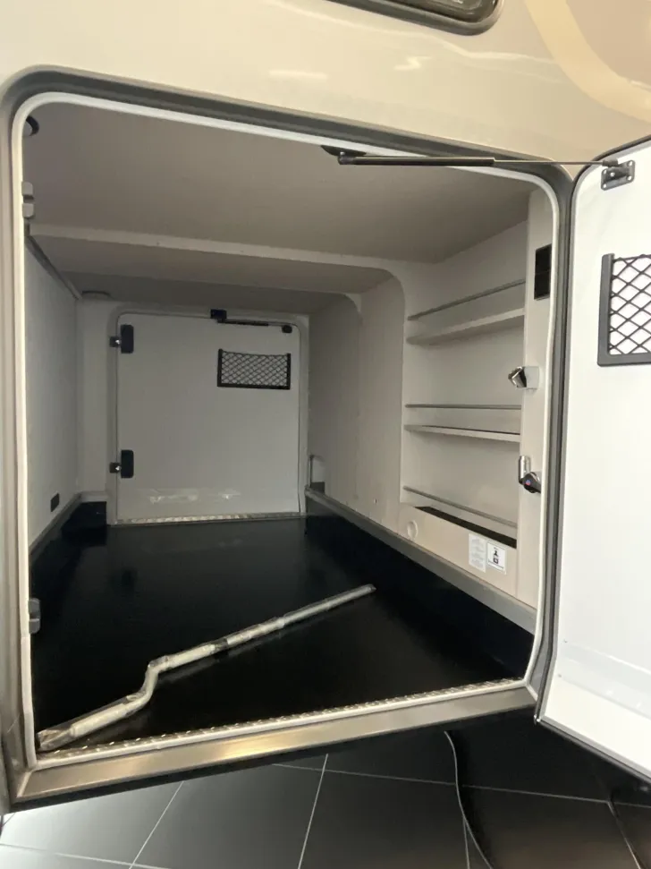Fahrzeugbild Hymer Exsis-i 474 180 PS, Automatik, Solar, Markise, #5
