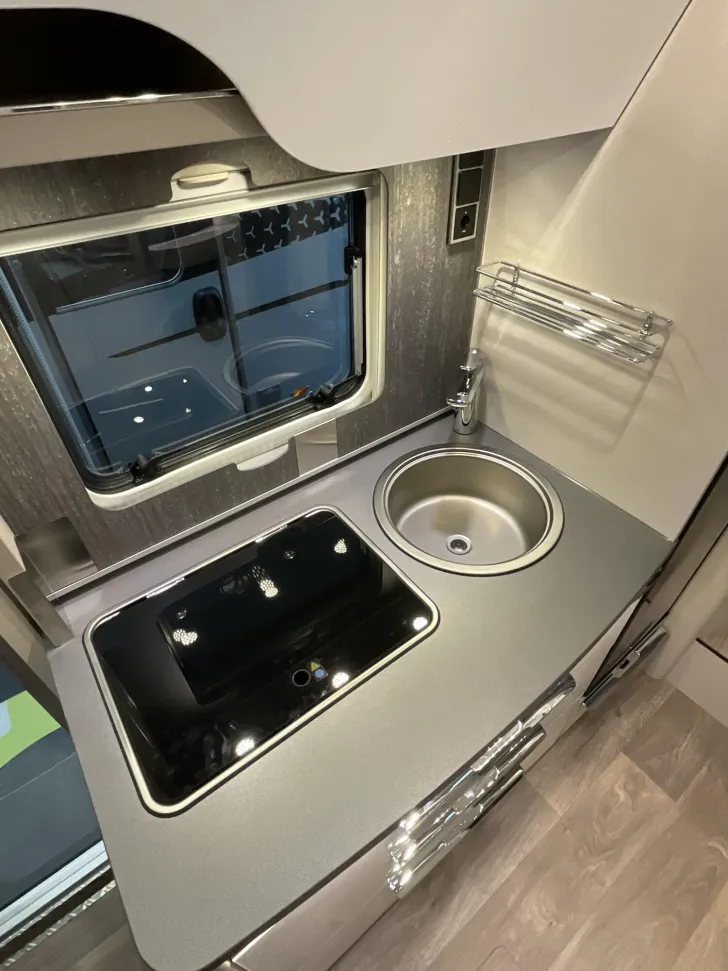Fahrzeugbild Hymer Exsis-i 474 180 PS, Automatik, Solar, Markise, #8