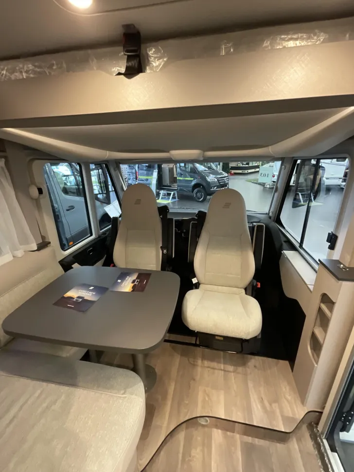 Fahrzeugbild Hymer Exsis-i 474 180 PS, Automatik, Solar, Markise, #10