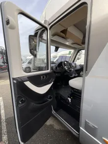 Fahrzeugbild Hymer B-Klasse MC I 580 Solar, Markise, Sat, wenig km #11