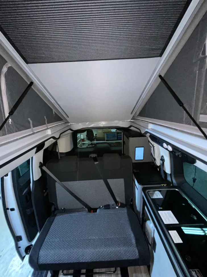 Fahrzeugbild Crosscamp EXPLR 5.0 F Opel Verfügbar ab 03/2027 #15