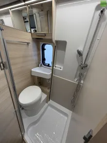 Fahrzeugbild Challenger Van Sport Edition V217 Arctic Drive ACC Safety #16