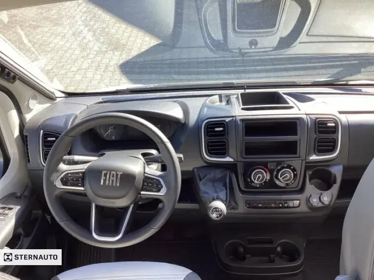Fahrzeugbild Sunlight Fiat CLIFF 600 X #12