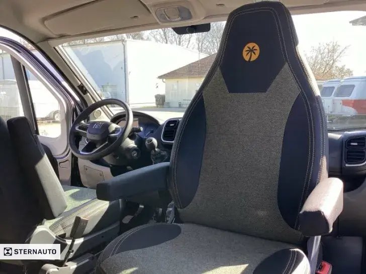 Fahrzeugbild Sunlight Fiat Cliff 540 #9