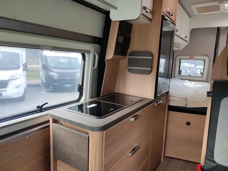 Fahrzeugbild Weinsberg CaraBus EDITION FIRE 600 DQ Sie sparen 7.459,- ! #13