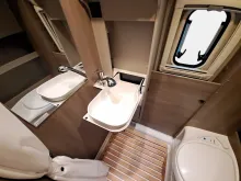 Fahrzeugbild Carado pro CV 541 Automatik, Rahmenfenster #16