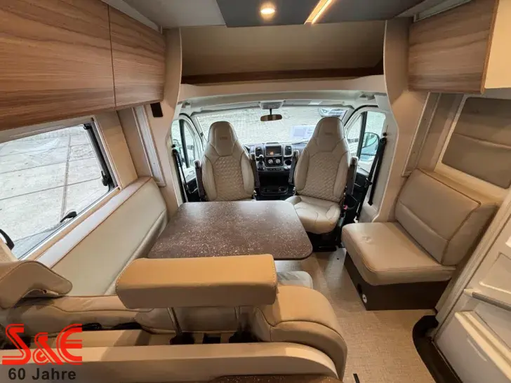 Fahrzeugbild Bürstner B66 TD 690 #11