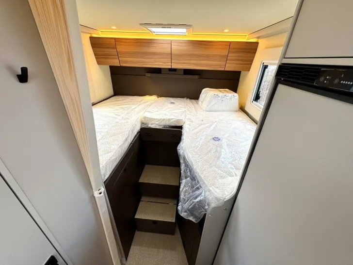 Fahrzeugbild Bürstner B66 TD 690 SAT|LEDER|NAV+RFK|MARKISE|LITHIUM #15