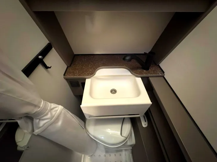 Fahrzeugbild Bürstner B66 480 TK DUSCHE|STOCKBETT|FAMILY-MODELL #17