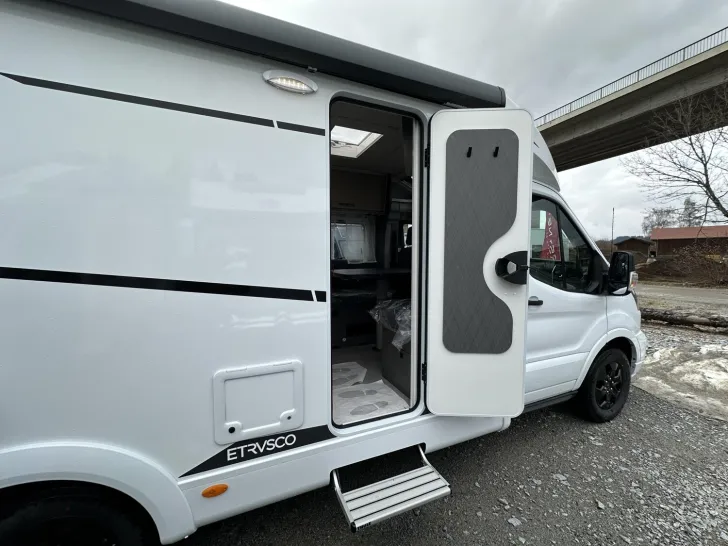 Fahrzeugbild Etrusco V Ford 6.8 SCF Navi|Xenon|TV+SAT|ACC|Combi 6E #8