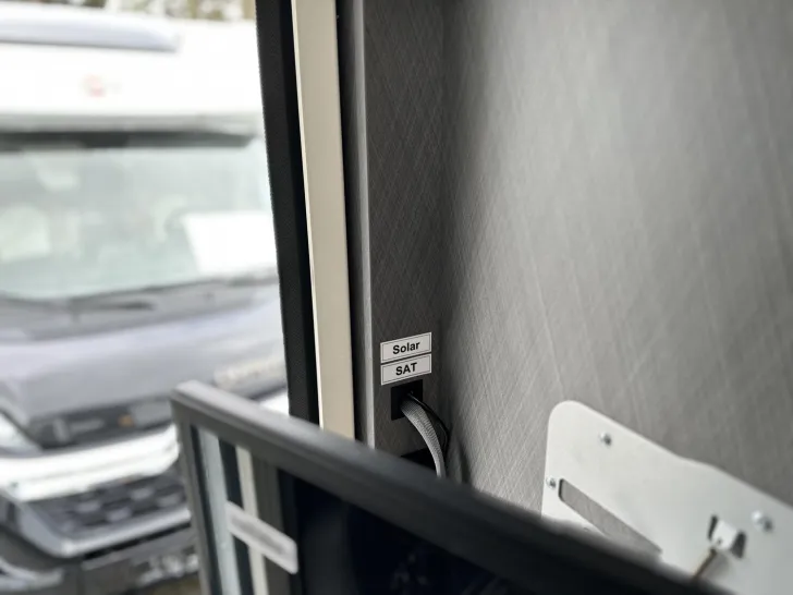 Fahrzeugbild Etrusco V Ford 6.8 SCF Navi|Xenon|TV+SAT|ACC|Combi 6E #20