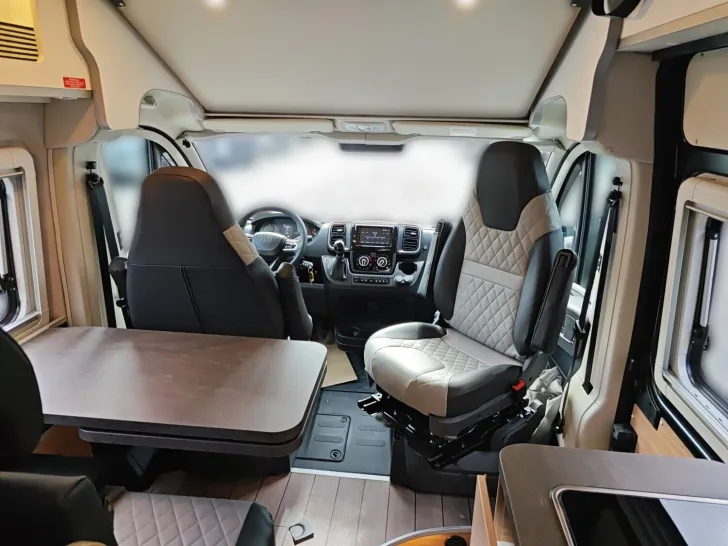 Fahrzeugbild Weinsberg CaraBus EDITION FIRE 600 DQ Sie sparen 7.459,- ! #11