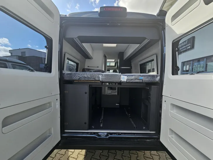 Fahrzeugbild Adria Twin Selection 640 SLB Abstand-Tempomat|Solaranl #17